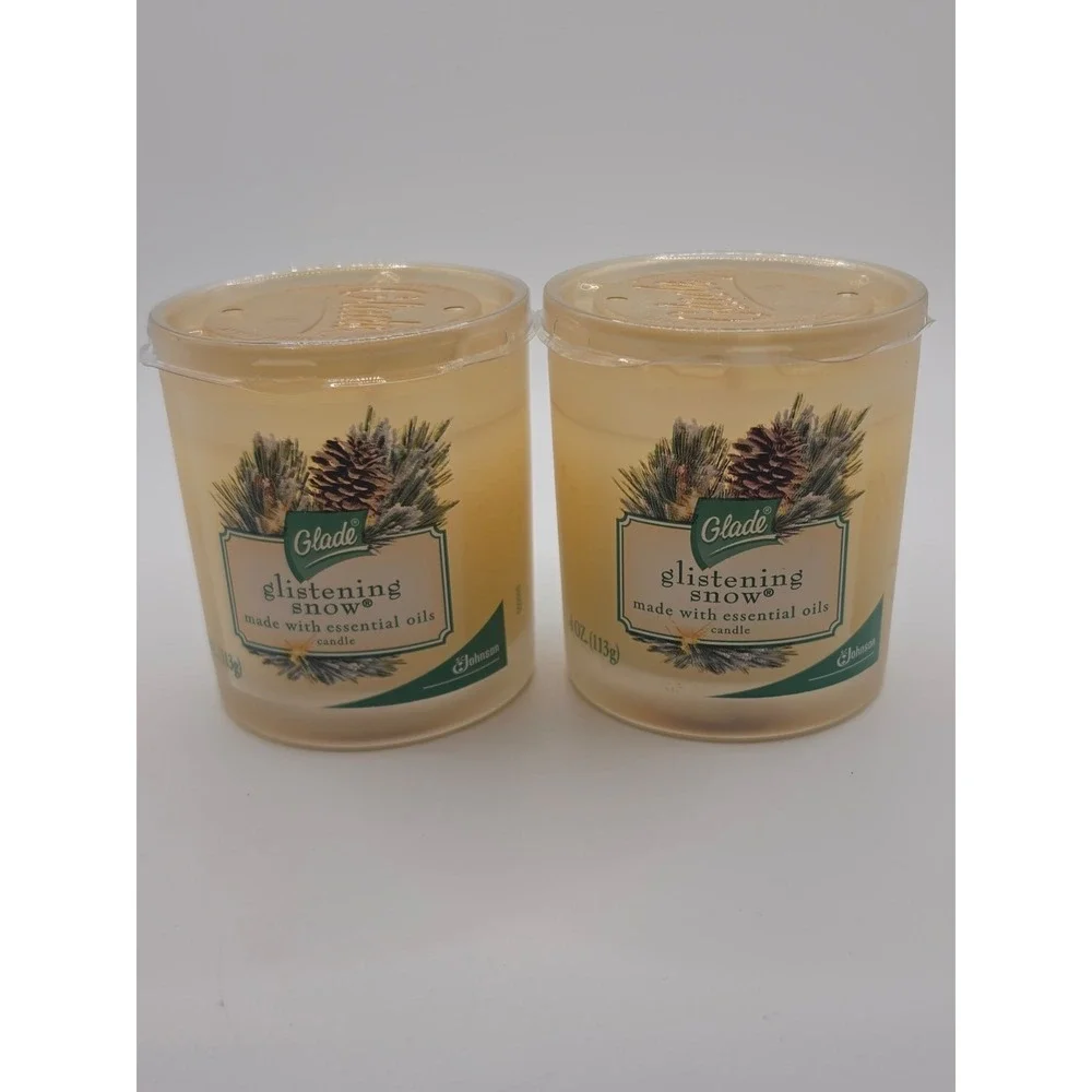 NEW Glade Glistening Snow Scented Candle with Essential Oils (2-Pack) 4oz each